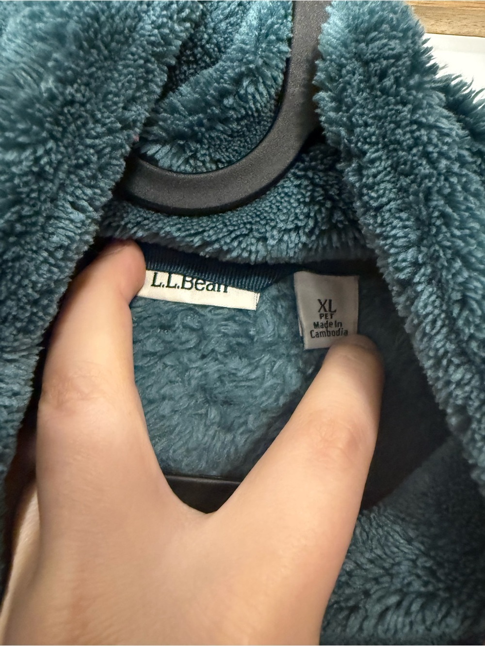 L.L.Bean Hi-Pile Fleece Pullover in a Teal - Picture 6 of 6